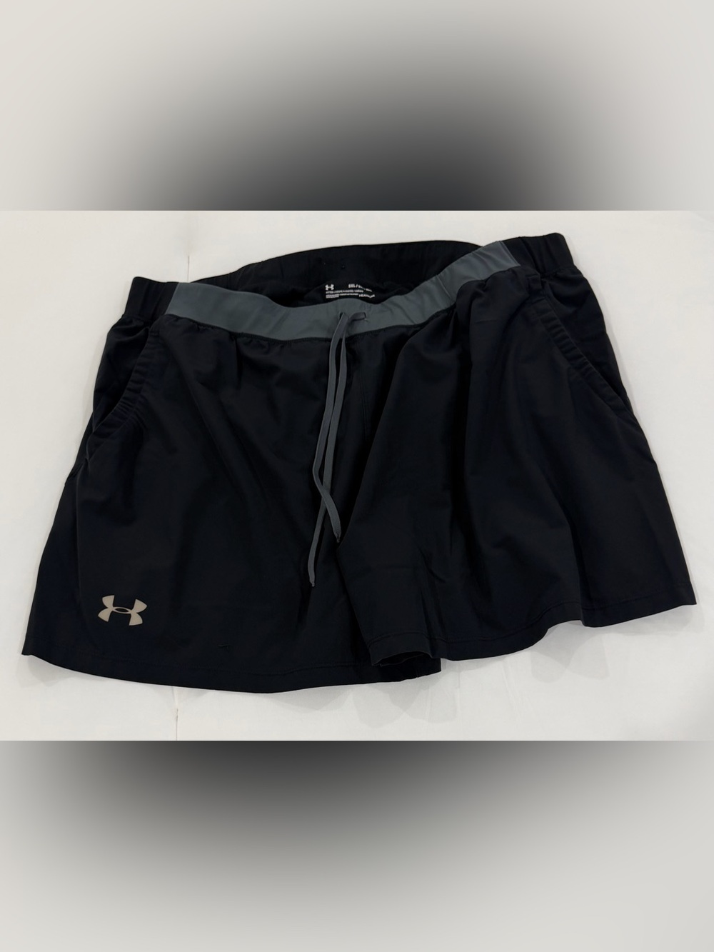 Under Armour Men’s Black Athletic Shorts with Gray Waistband